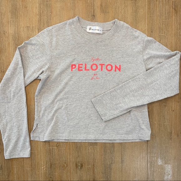 Peloton Tops - NWOT Peloton long sleeved crop top